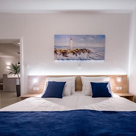 Apartmani Villa Zora 로파르 외부 사진