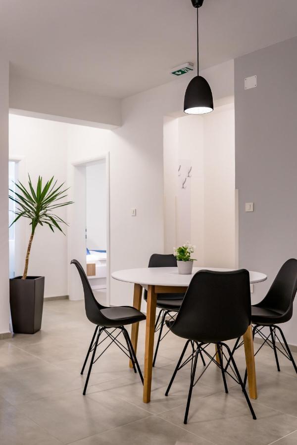 Apartmani Villa Zora 로파르 외부 사진
