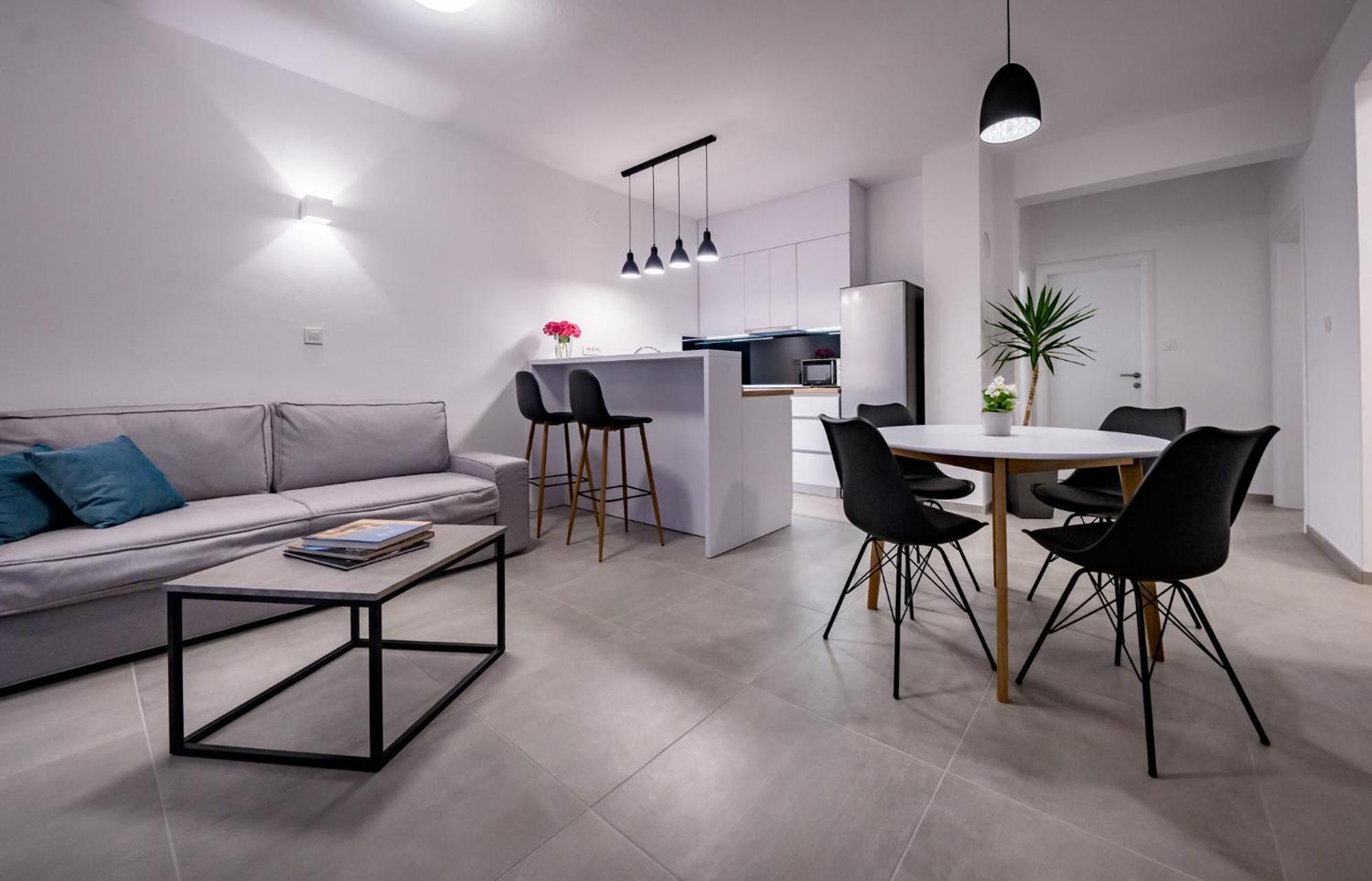 Apartmani Villa Zora 로파르 외부 사진