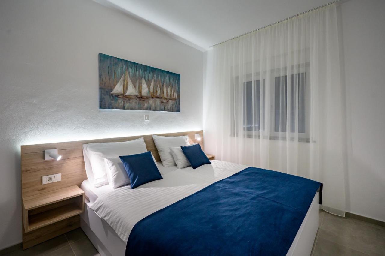 Apartmani Villa Zora 로파르 외부 사진