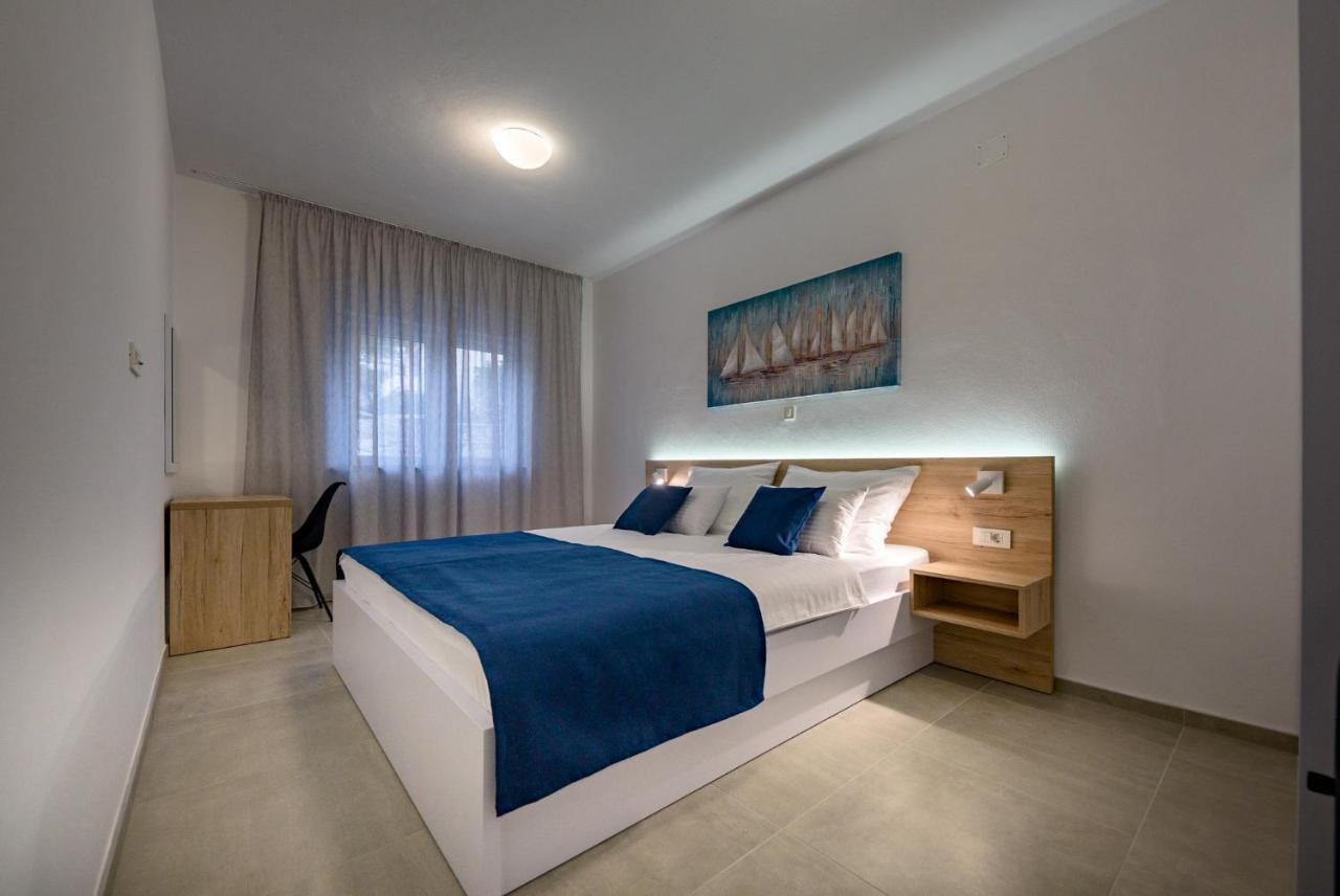 Apartmani Villa Zora 로파르 외부 사진