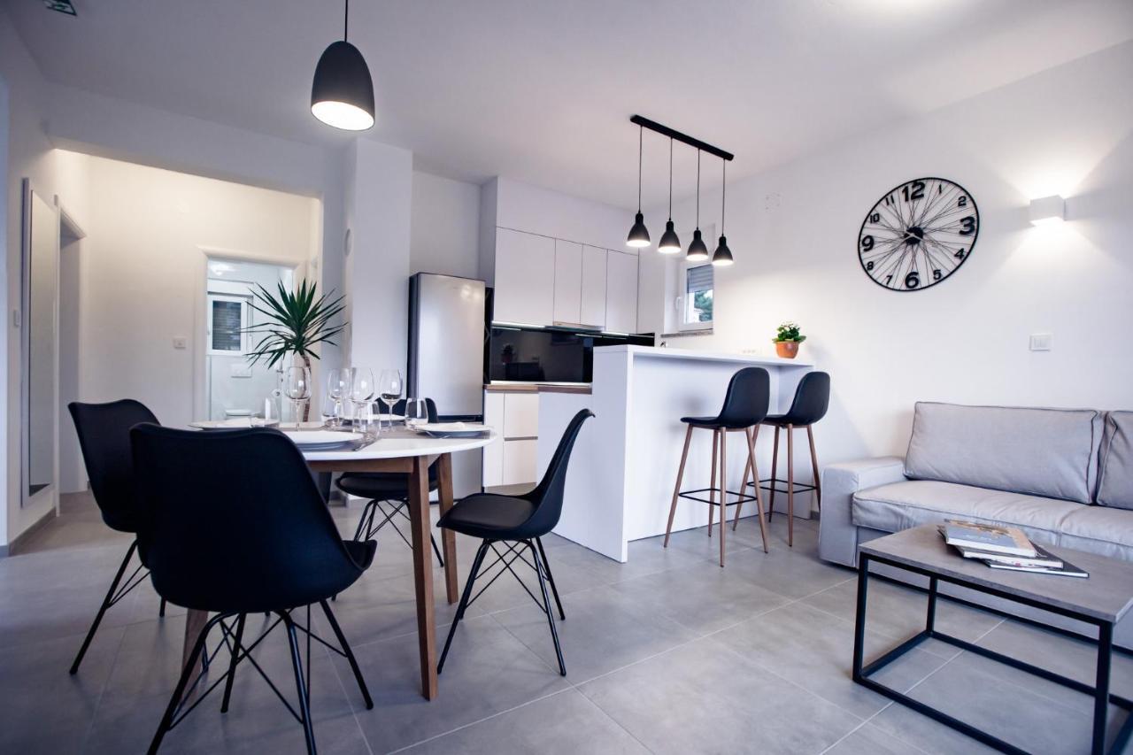 Apartmani Villa Zora 로파르 외부 사진