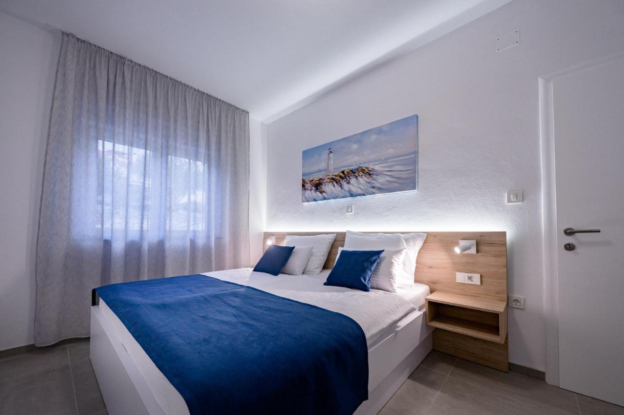 Apartmani Villa Zora 로파르 외부 사진