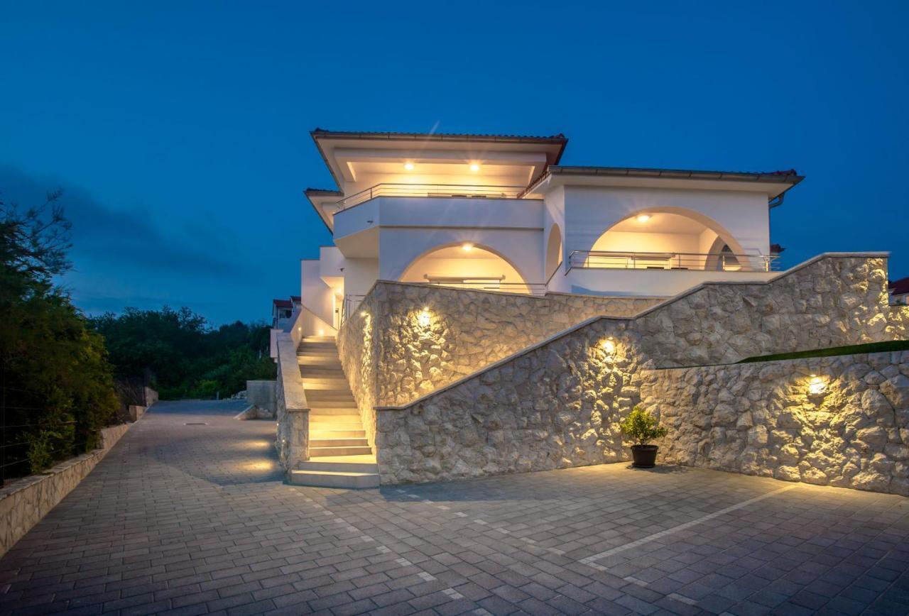 Apartmani Villa Zora 로파르 외부 사진